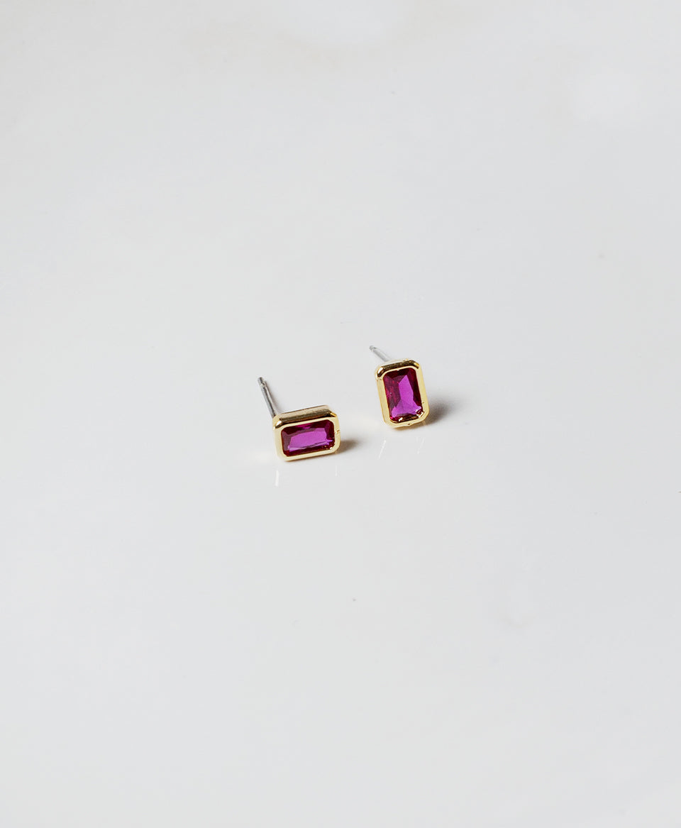 Leo Studs / Red