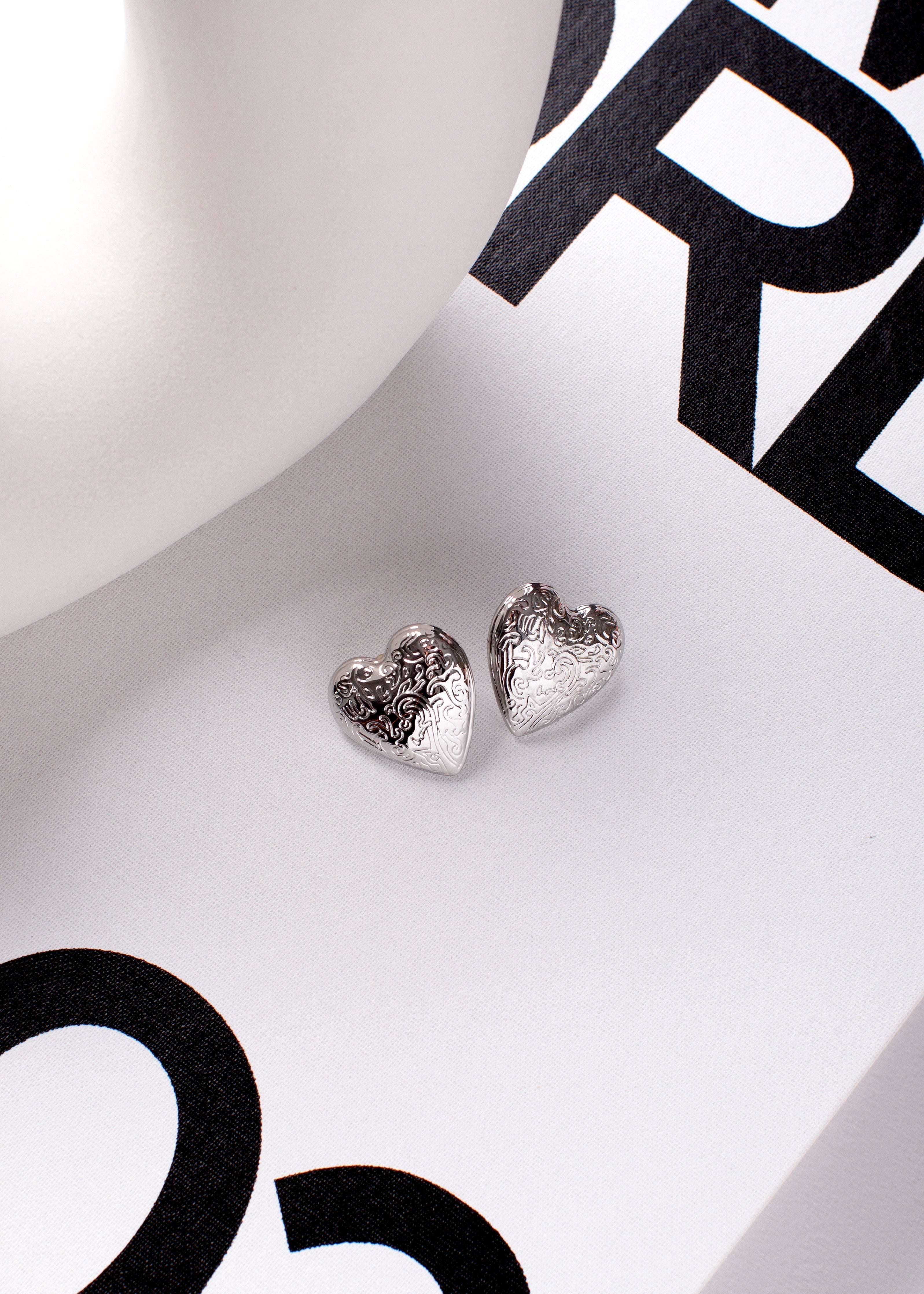 Crome Heart Studs  / Silver