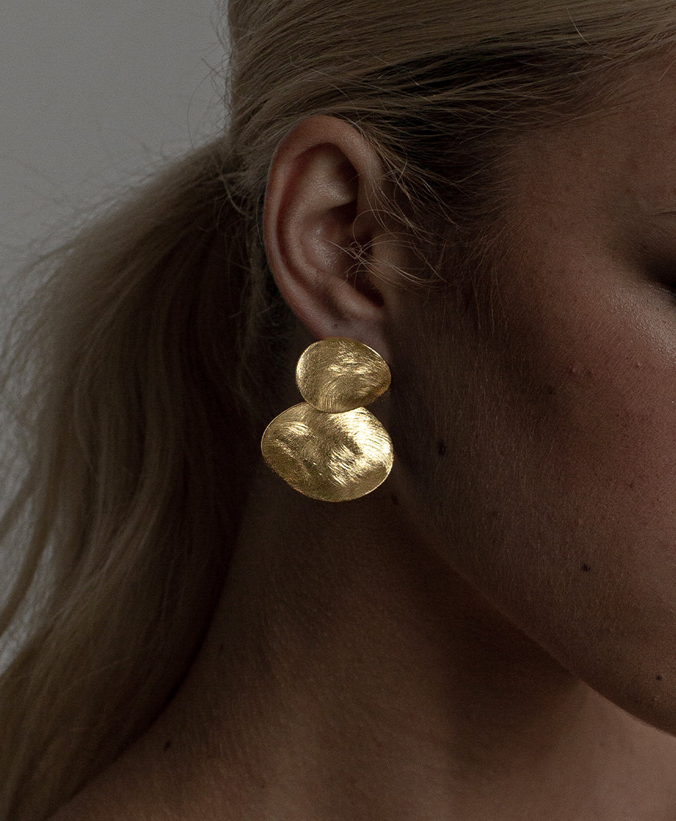 Loopy Earrings / Gold