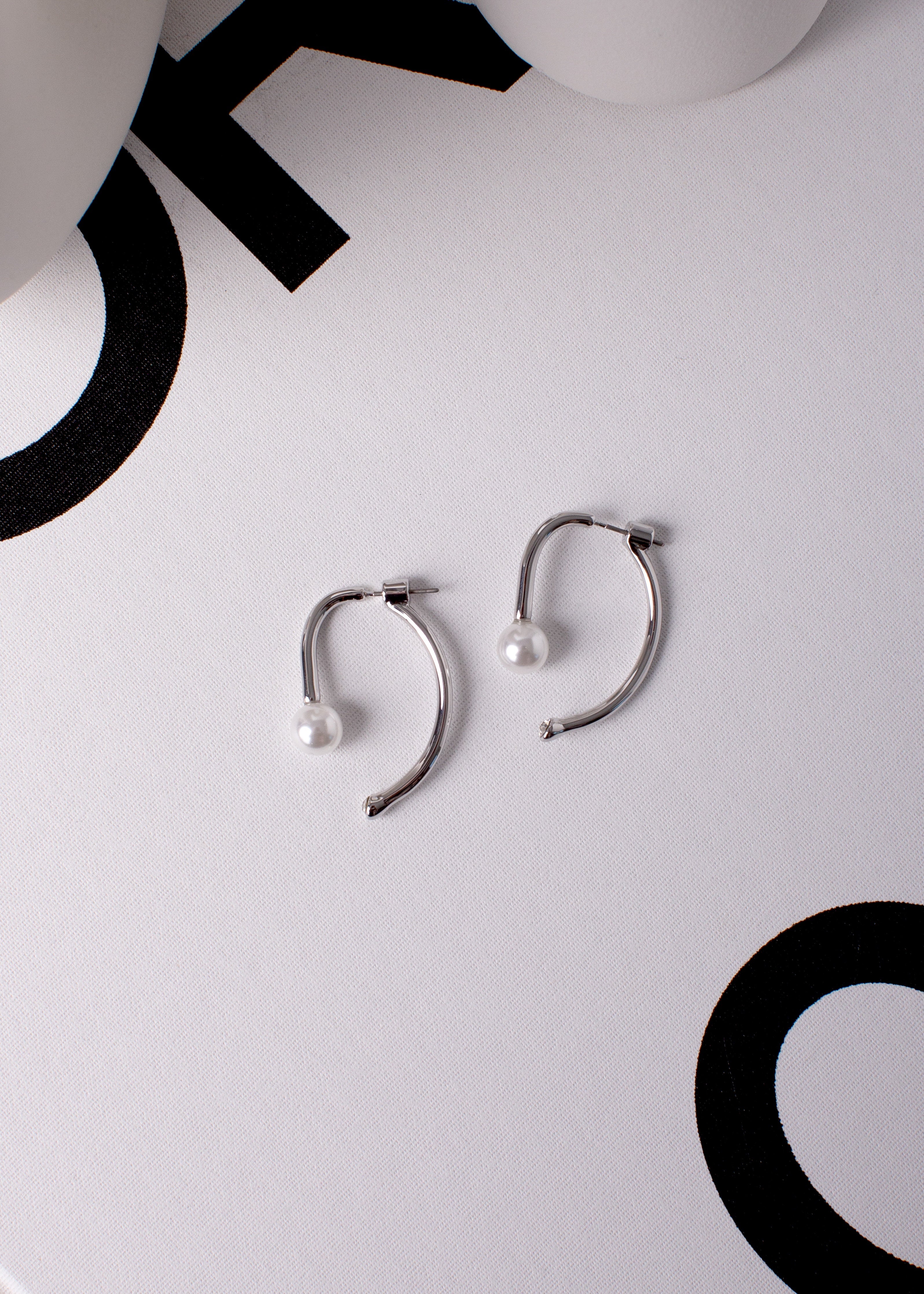 Jamie Pearl Earrings / Silver