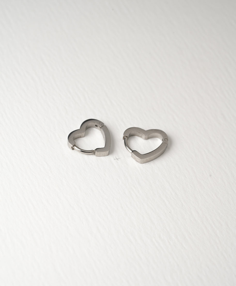 Mini Pave Heart Huggies / SS / Silver