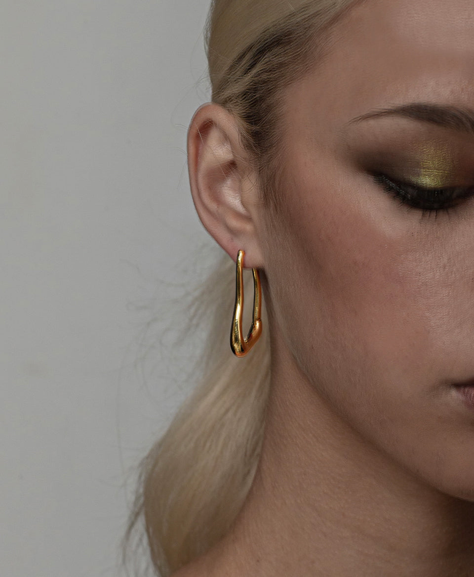 Odyssey Hoop Earrings / Gold