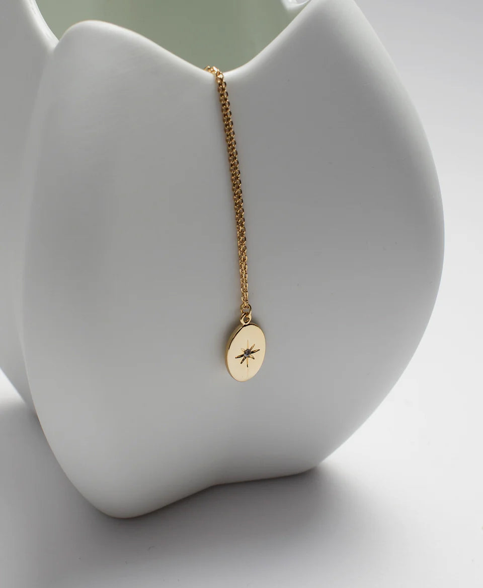 Bezel Oval Necklace / Gold