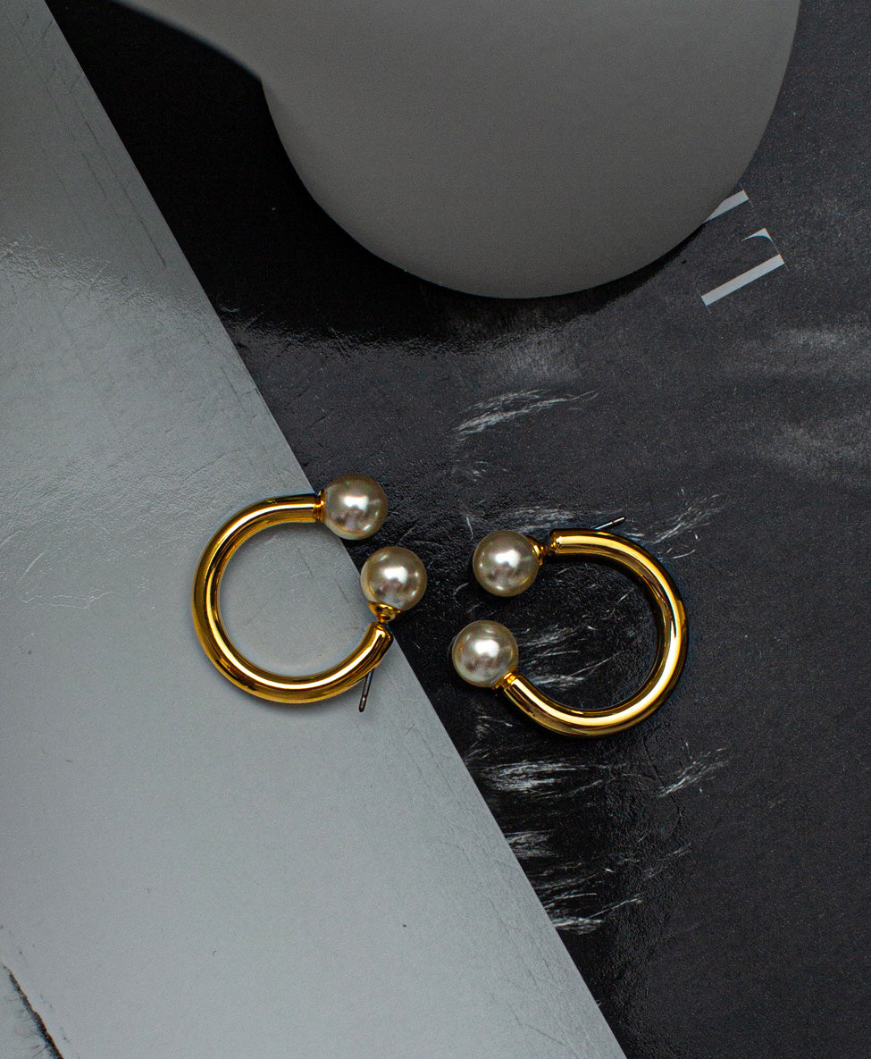 Carlisle Earrings / Gold