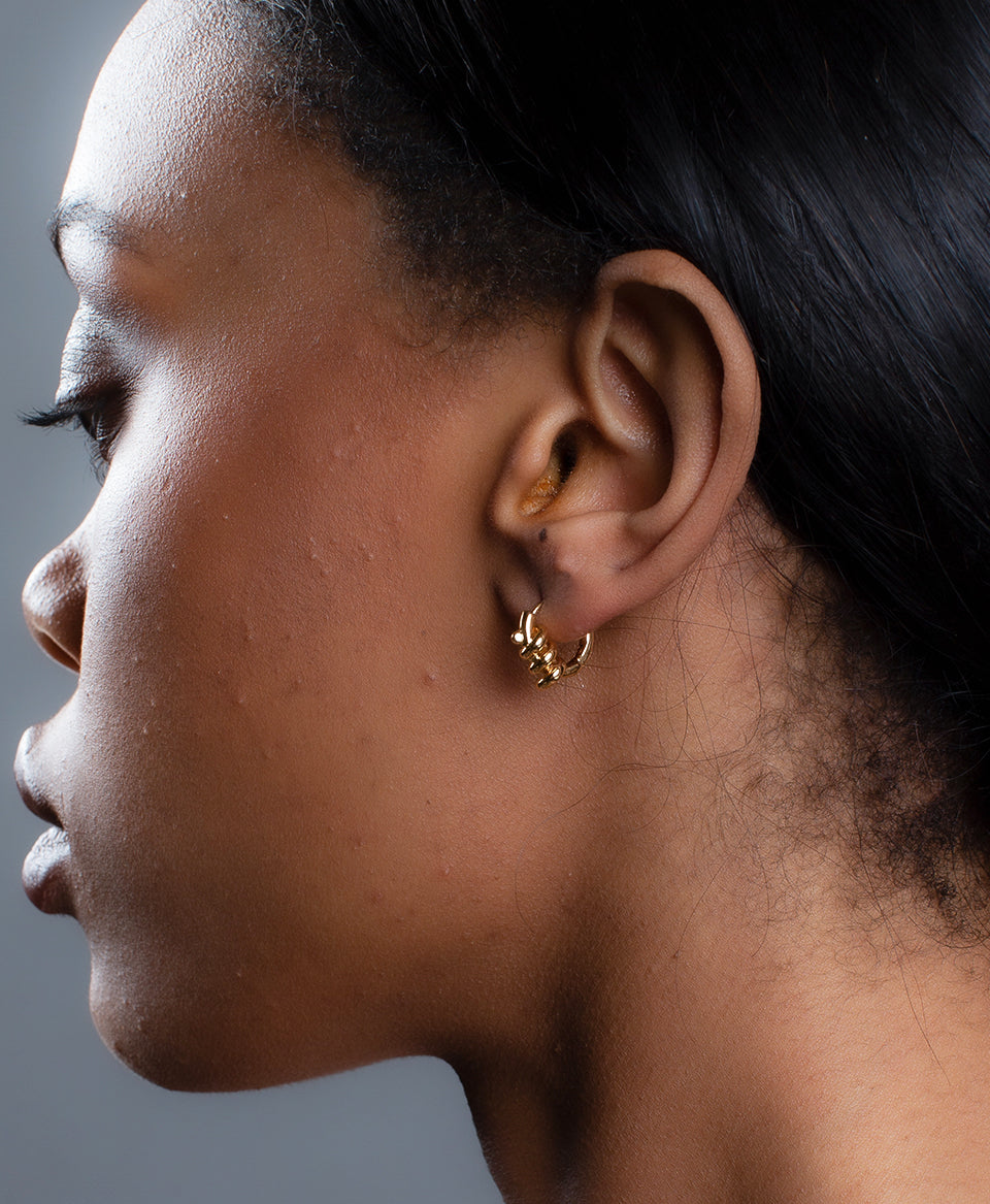 Filament Mini Hoop Earrings / Gold