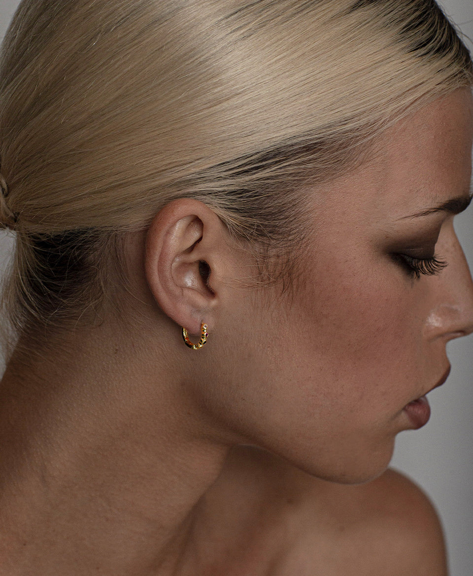 Frida Mini Hoops / Gold