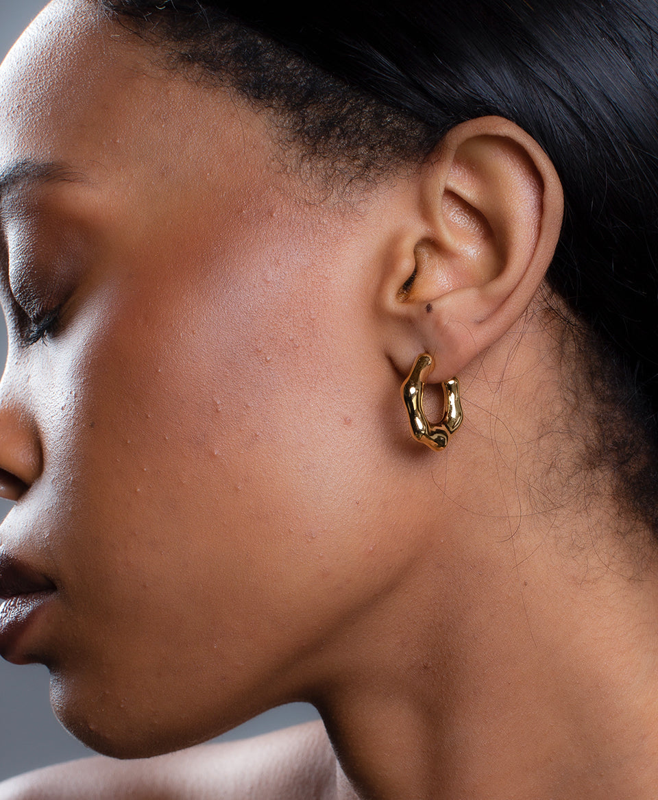 Jodi Hoop Earrings / Gold