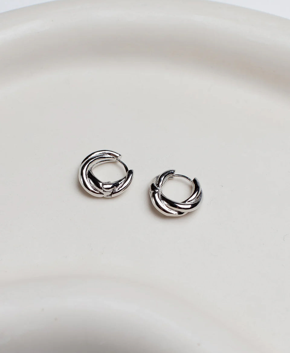 Vera Mini Hoops / Silver