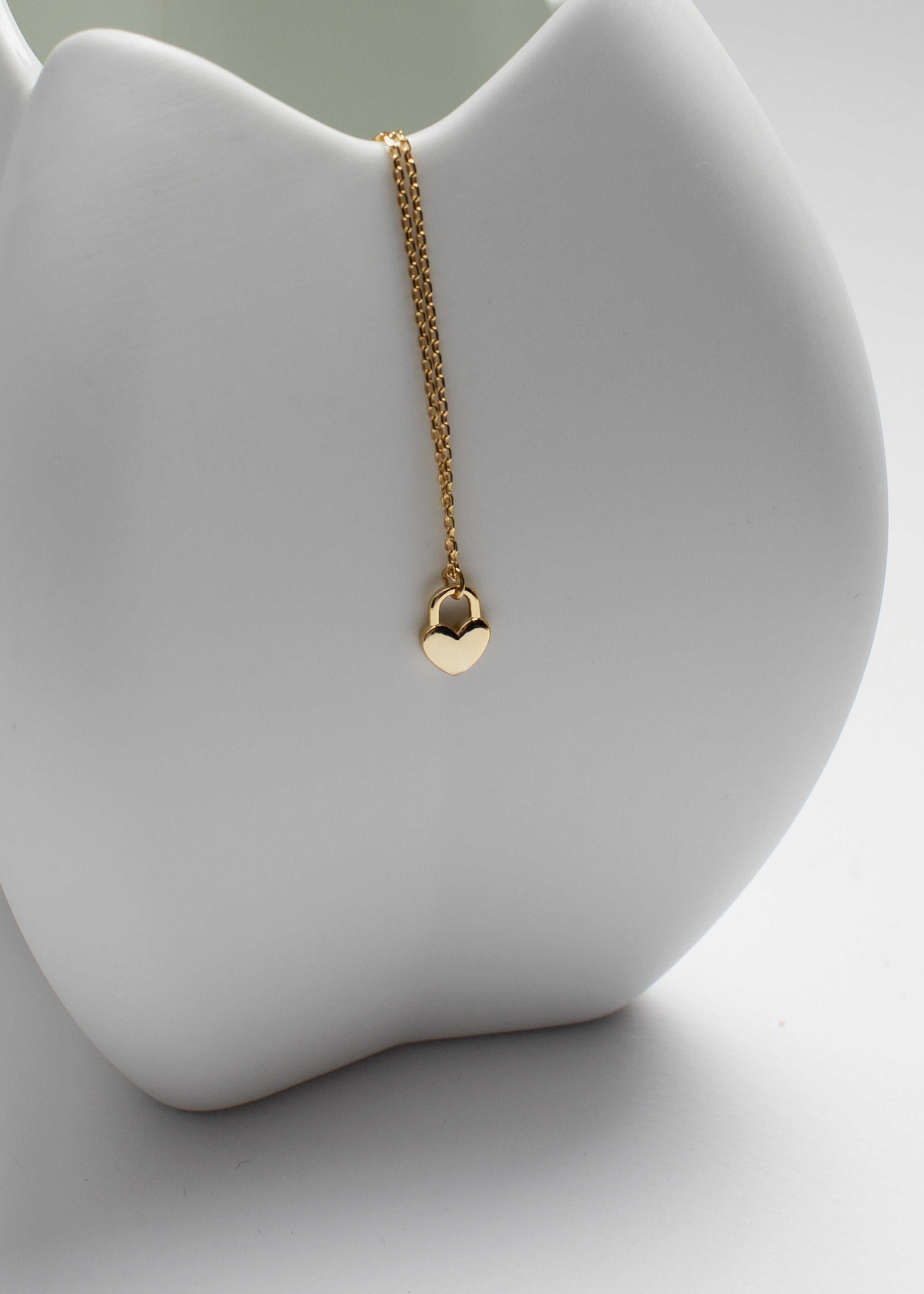 Heart Lock Necklace / Gold