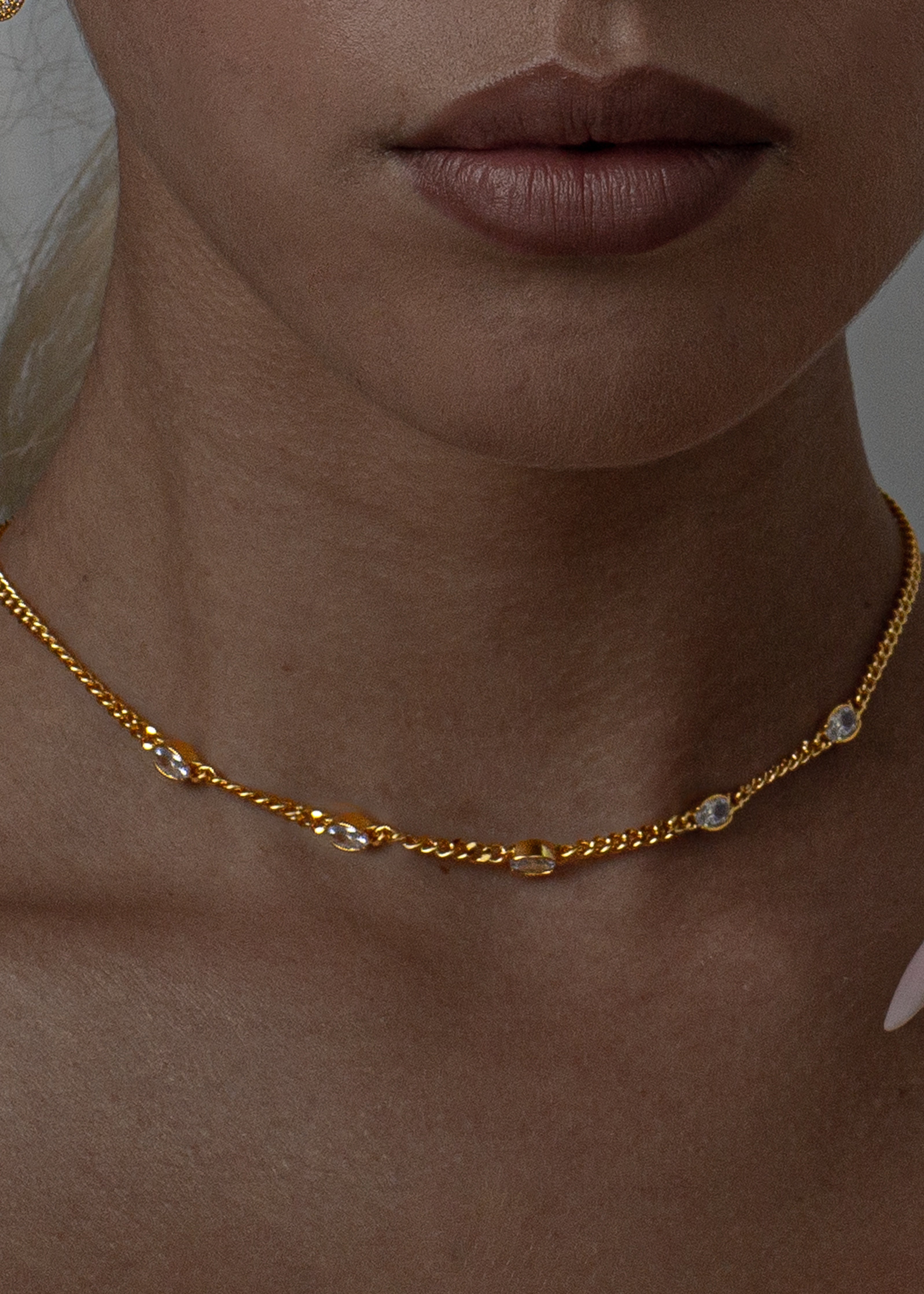 Glowy Necklace / Gold